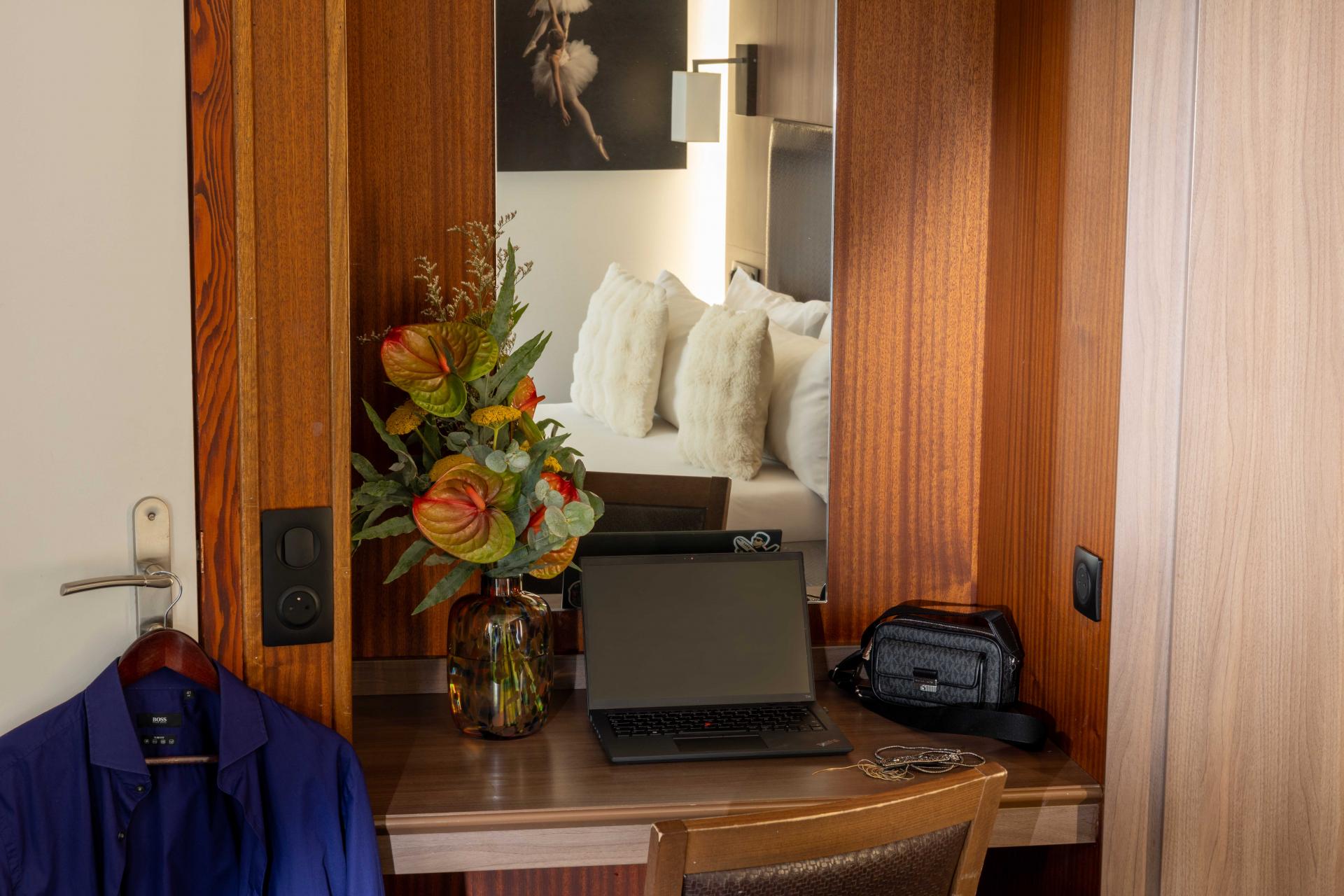 Hotel London - Chambres Communicantes